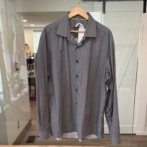 Men's Dress Shirt in Gray Micro Pattern - Unknown Brand
